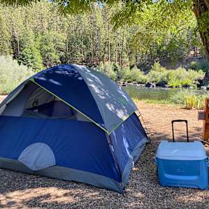 Quigleys Station Riverfront RV Park