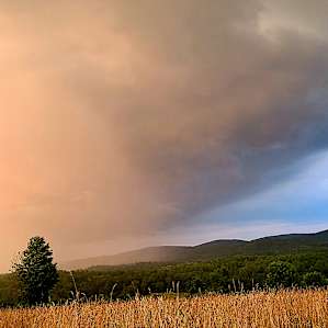 Thunderstorms rolling through!