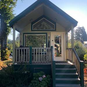 Cute and cozy get away!