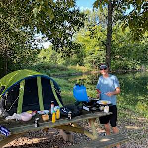 Breakfast by the pond!