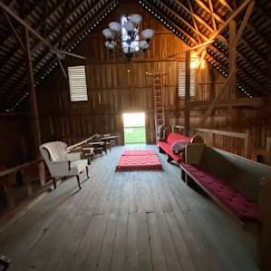 1912 Barn Living Experience