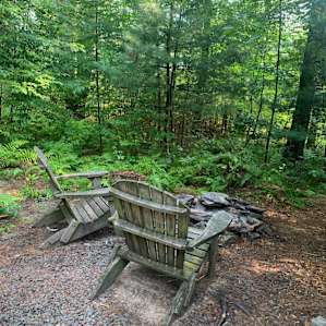 Secluded Off-Grid Yurt with Hot Tub