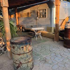Vintage Silver Streak Trailer-JTNP
