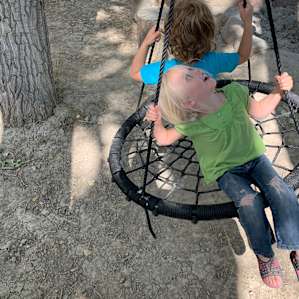 Cottonwood Grove: Zip line, Lake