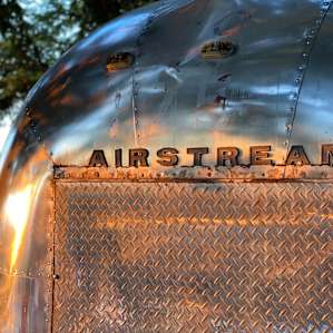 Camp - Airstream Among the Vines