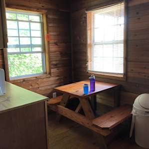 I 40 Hideaway Studio Cabins