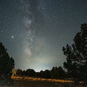 Great dark skies here with no mountains in the way for viewing the milky way.