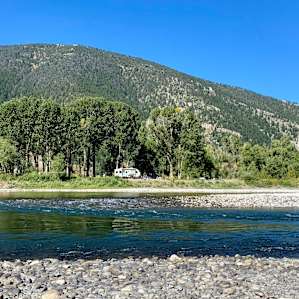 2 RV Campsites on River