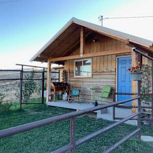 Sweet Cabin + Epic Stargazing