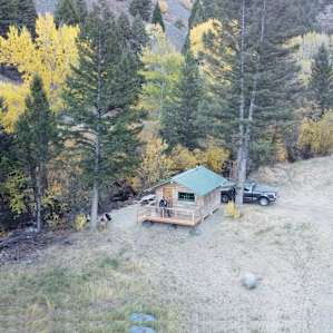 Jim Bridger historic cabin 3