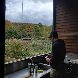 Scenic dishwashing