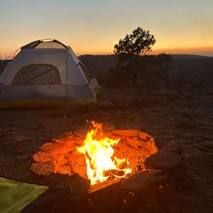 Canyon Overlook Tent Pitch