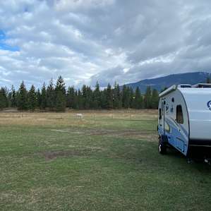 My lil Rpod in a perfect spot. Great views. Endless sky and star gazing at night.