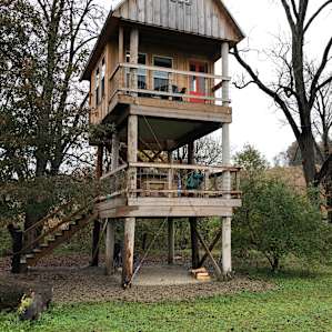 The tree house from the entrance.