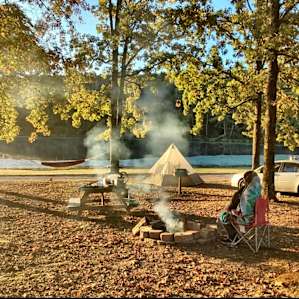 Tent camp w/o electricity lake #2