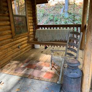 Lukes cabin ( pet friendly)