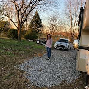 RV gravel pad on a beautiful tract of farm land. Our cats loved walking the property and meeting the family!