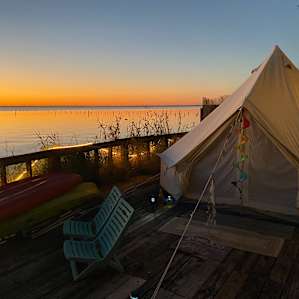 Namaste in Bed Waterfront Yurt