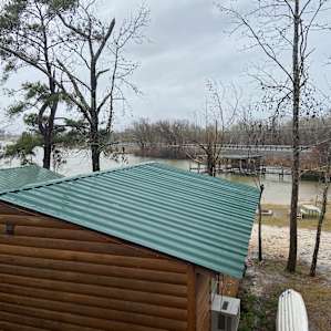 Waterfront Cabin #3, stairs to lake