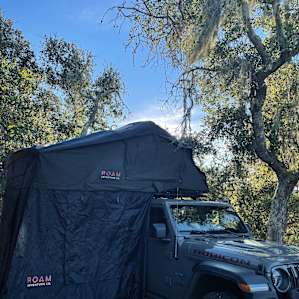 Rolling Oak Hills w/ Mountain Views