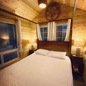 Treehouse Place at Deer Ridge!