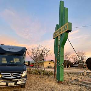 Cactus Inn
