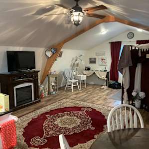 A Cozy Loft in Templeton