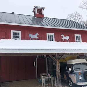 The barn!