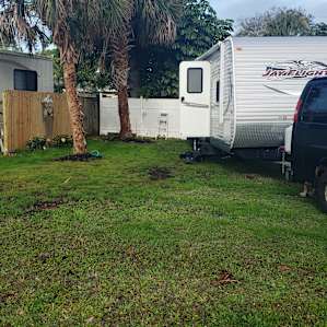 Venice Two Tall Pines RV campsite