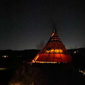 Grand Tipi @ Camp Temenōs