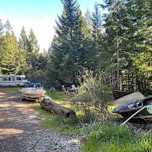 On the way to campsite #5