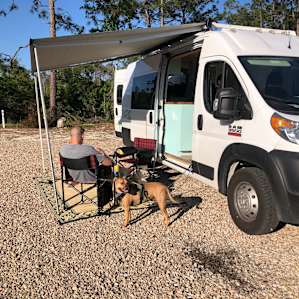 RV Campsite Beach and Bay Close