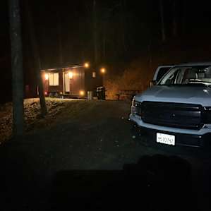 "Little Red" Tiny Home w/Hot Tub!!!