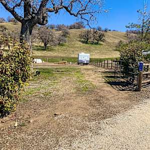 The easy driveway to get to our spot!