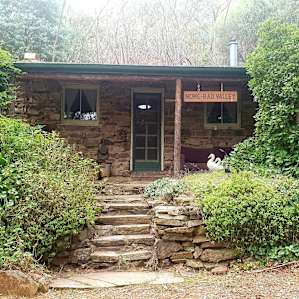 Cabin in the woods near Castlemaine