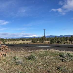 Secluded with double mountain views
