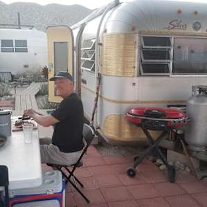 Anza Borrego Glamp - Silver Streak