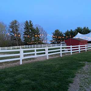 Vintage 1850 Log Cabin Glamping