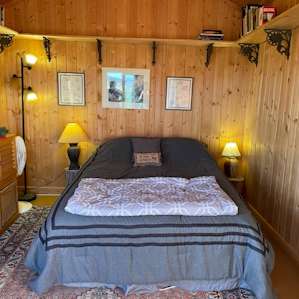 Red Devon Bison Cabin