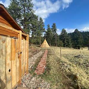 The Rustic Mountain Tipi