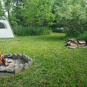 Plenty of room to spread out at the fire pit. There was a bunch of mowed area to set up in.