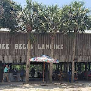 Great restaurant on the river. Food was delicious.