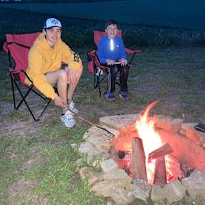 A glorious campfire for the evening.