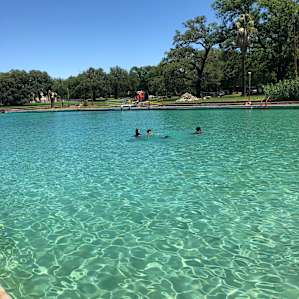 Beautiful refreshing pool to enjoy as a family. Very lil crowd.