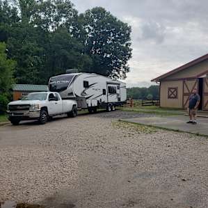 Relaxing RV Spot At Horse Farm
