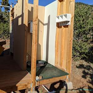 Grand Canyon Glamping Huge Yurt
