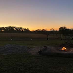 Alaryn Farm - Farm stay/ by the dam
