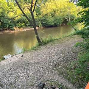 Private River- Kayaks & Bathhouse!
