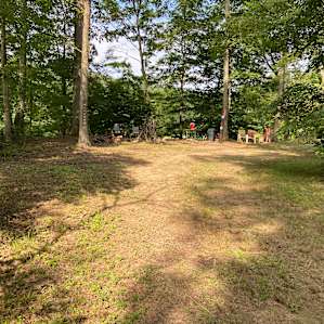 The campsite extends to the right quite a ways. It’s very spacious.