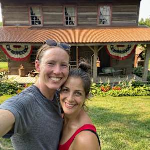 Vintage 1850 Log Cabin Glamping